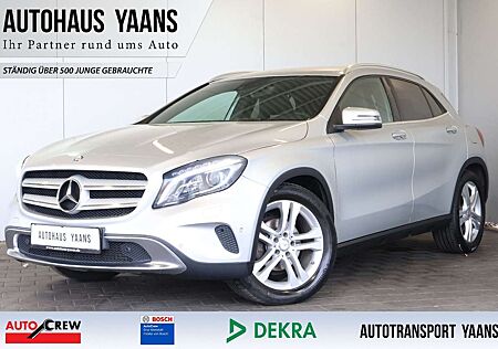 Mercedes-Benz GLA 200 Urban FRONT+XEN+KAM+GRA+18"+AHK
