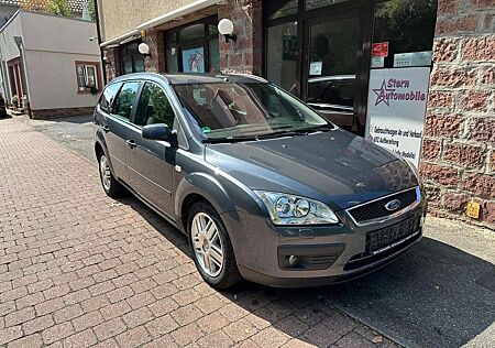 Ford Focus Ghia*Xenon*Klima*Tempomat*Tüv05/2025