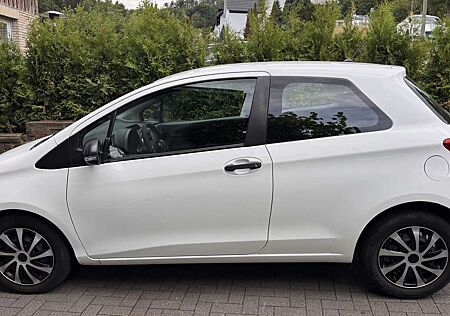 Toyota Yaris 1.0 VVT-i