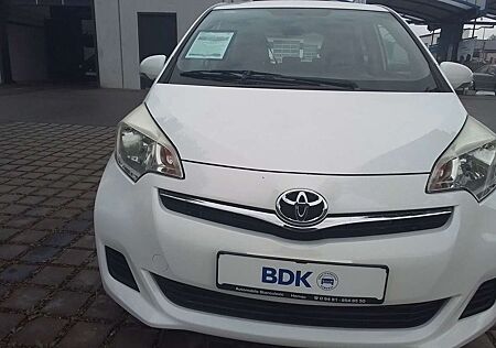 Toyota Verso-S