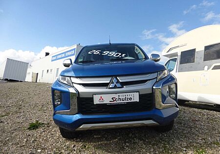 Mitsubishi L200 Club Cab PLUS 2.2 DI-D 4WD 6-Gang