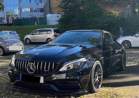 Mercedes-Benz C 63 AMG Cabrio Speedshift 7G-MCT