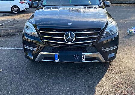 Mercedes-Benz ML 350 BlueTEC 4MATIC 7G-TRONIC AMG Line