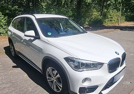BMW X1 sDrive 18 i Sport Line