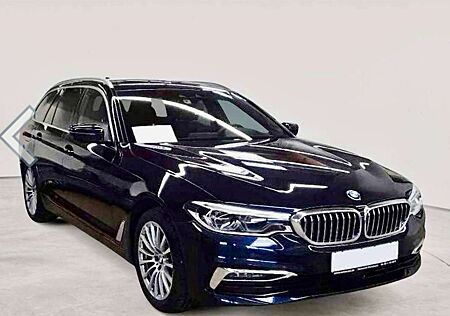 BMW 540d 540 Touring. Luxury, HUD Abstandstemp. Panorama