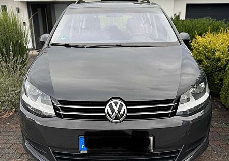 VW Sharan Volkswagen 2.0 TDI DSG (BlueMotion)