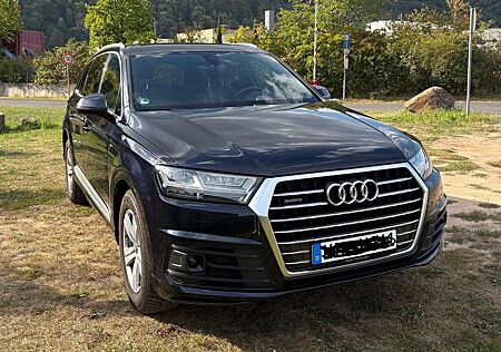 Audi Q7 Diesel 3.0 TDI quattro tiptronic