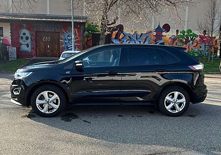 Ford Edge ST-Line 4x4 aus 1. Hand Servicegepflegt