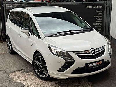 Opel Zafira C OPC-LINE*AUTOM*2.0l*XENON*NAVI*AHK*KAM