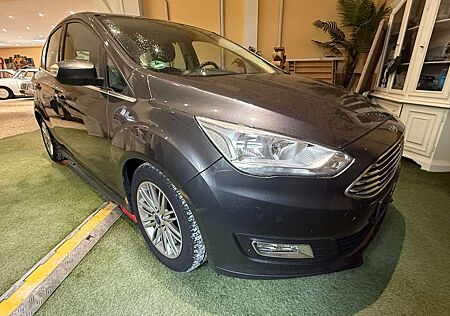 Ford C-Max Titanium