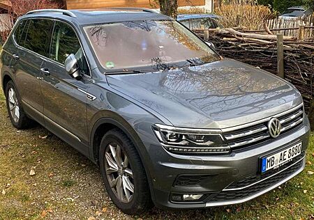 VW Tiguan Allspace Volkswagen 4X4 DSG Highline Business+TOPPaket AHK PANO HUD