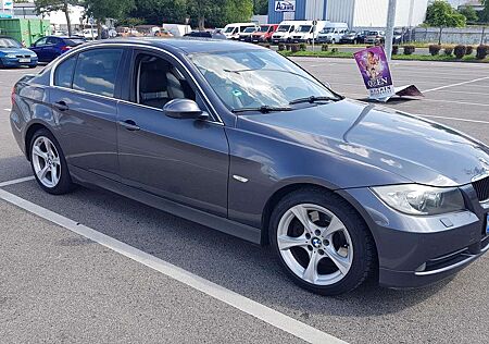 BMW 330i 330