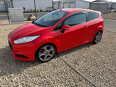 Ford Fiesta Fiesta  3-Türer 1.6 EcoBoost mit Leder-Sport-Paket ST