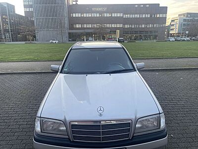 Mercedes-Benz C 180 Classic