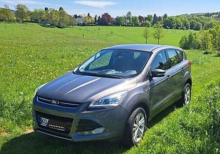 Ford Kuga 2.0 TDCi 4x4 Aut. Titanium