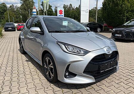Toyota Yaris 1.5 Hybrid Teamplayer ComfortPaket, Kamera
