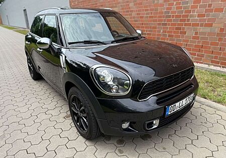 Mini Cooper SD COOPER 2.0-Countryman-All4-Xenon-Pano-Leder-Navi