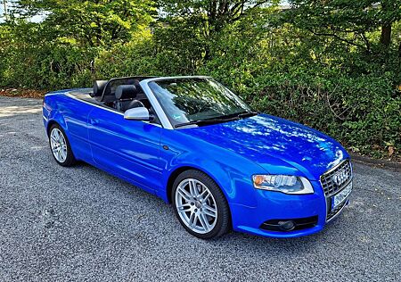 Audi S4 V8 4.2 Cabrio Automatic