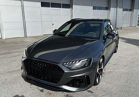 Audi RS4 RS 4 Avant Comp. Matrix AHK B&O 290 km/h