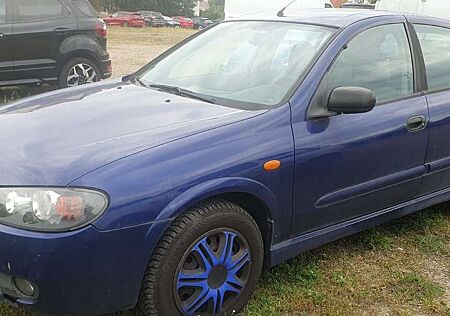 Nissan Almera (VB)