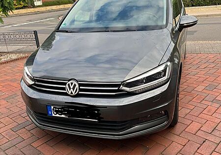 VW Touran Volkswagen Highline BMT/Start-Stopp