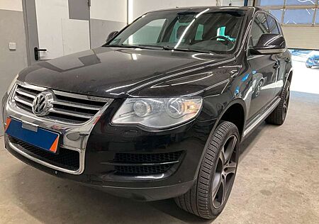 VW Touareg Volkswagen 3.0 TDI +BI-XENON+AHK+S.DACH+LEDER+NAVI+