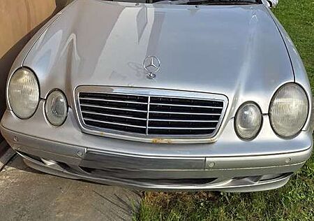 Mercedes-Benz CLK 320 Coupe Elegance