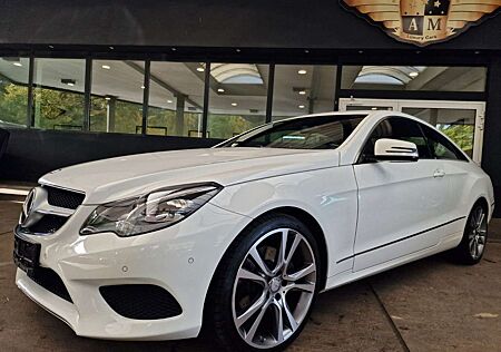 Mercedes-Benz E 200 Coupe Aut. Sport NAVI/PDC/MB-S.Heft/19"