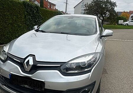 Renault Megane gebraucht kaufen Renault Megane ENERGY TCe 130 Start & Stop Bose Edition