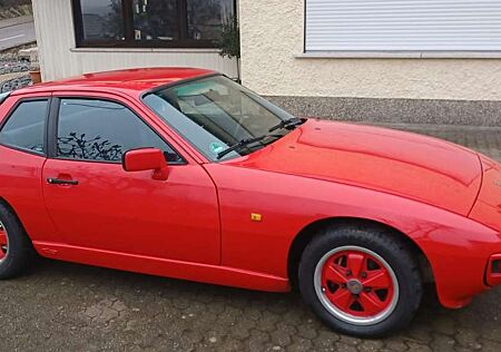 Porsche 924 S