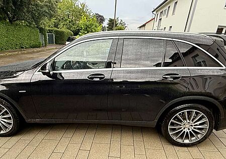 Mercedes-Benz GLC 250 d 4Matic 9G-TRONIC Edition 1