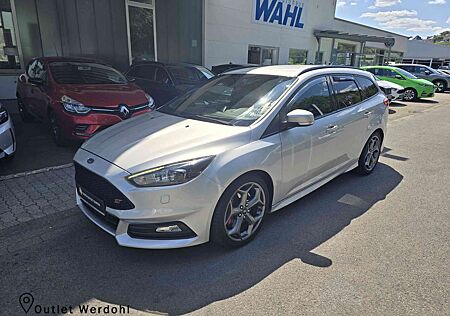 Ford Focus 2,0L TDCi Turnier ST*BI-XENON*KAMERA*NAVI*8xALU*