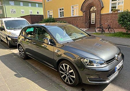 VW Golf Volkswagen 1.2 TSI BlueMotion Technology DSG Allstar