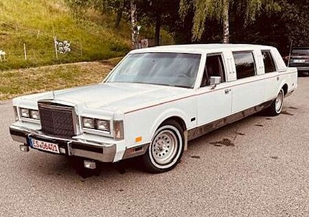 Lincoln Town Car STRETCH LIMO