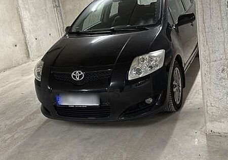 Toyota Auris 1.6 Sol