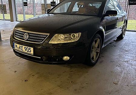 VW Phaeton Volkswagen 4.2 V8 4MOTION Automatik (5 Sitzer)