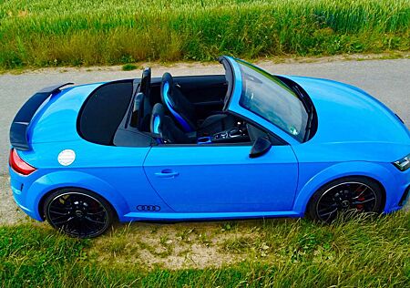Audi TTS TFSI quattro S tronic Black Edition