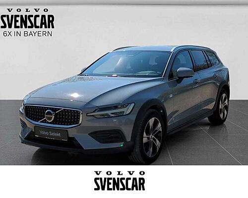 Volvo V60 Cross Country Cross Country Plus AWD StandHZG AHK Digitales Cock