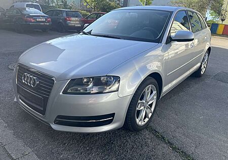 Audi A3 1.2 TFSI 5 türer * 1.Hand*bluetooth* Scheckheft