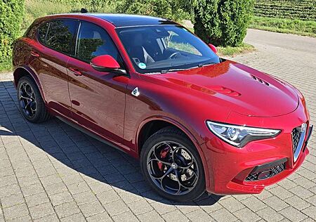 Alfa Romeo Stelvio V6 2.9 Bi-Turbo AT8-Q4 Quadrifoglio RossoC