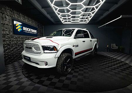 Dodge RAM 5.7 V8 HEMI 4x4 OFFROAD Night-Paket *LED*AHK