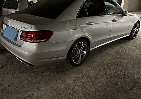 Mercedes-Benz E 350 BlueTEC 4Matic 7G-TRONIC Avantgarde