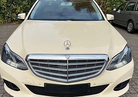 Mercedes-Benz E 220 MOTOR LÄUFT UNRUHIG