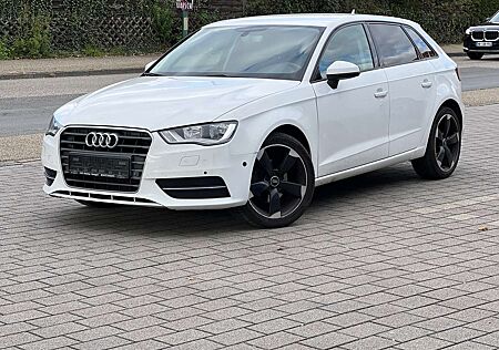 Audi A3 attraction ** 2. Hand **