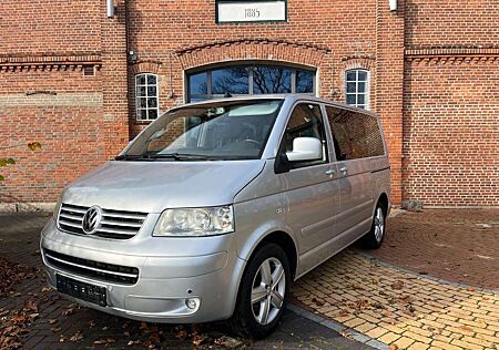 VW T5 Multivan Volkswagen Highline Aut.2x Schiebetüren/Webasto