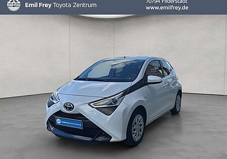 Toyota Aygo (X) x-play