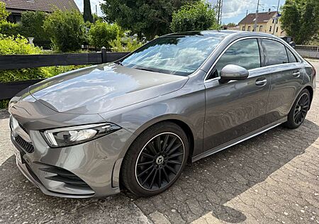 Mercedes-Benz A 200 7G-DCT AMG Line