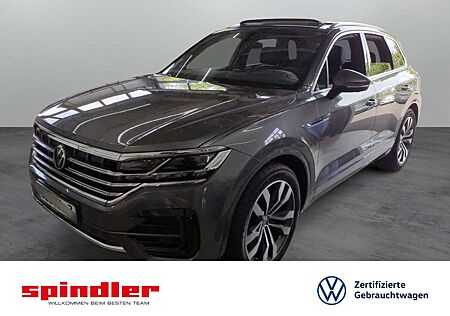 VW Touareg Volkswagen R-Line 3.0TDI 4M DSG / Matrix, Pano, AHK