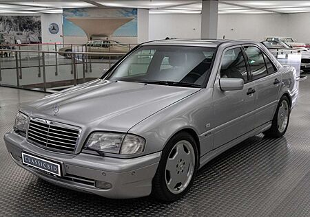 Mercedes-Benz C 43 AMG