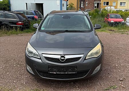 Opel Astra 1.7 CDTI DPF Sports Tourer Design Edition